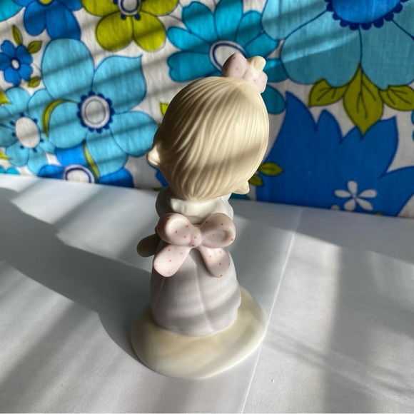 Vintage 1978 Enesco Johnathon & David Precious Moments Jesus Loves Me figurine - Picture 3 of 5